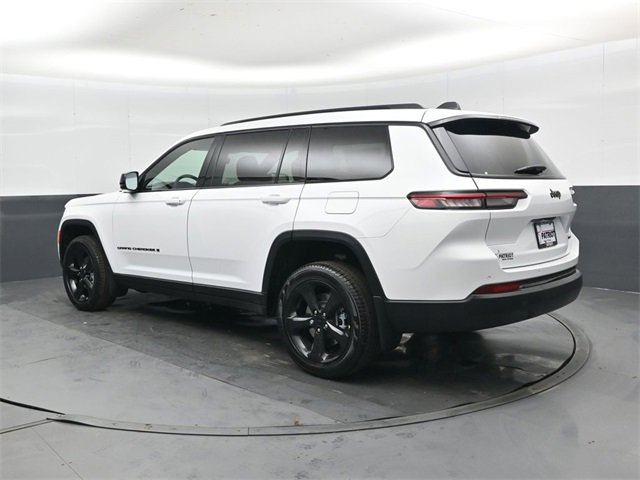 New 2025 Jeep Grand Cherokee L Limited w/ Black Appearance Package image 6