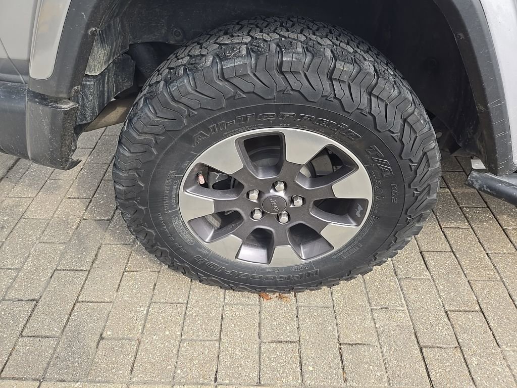 Used 2018 Jeep Wrangler Unlimited Sahara image 10