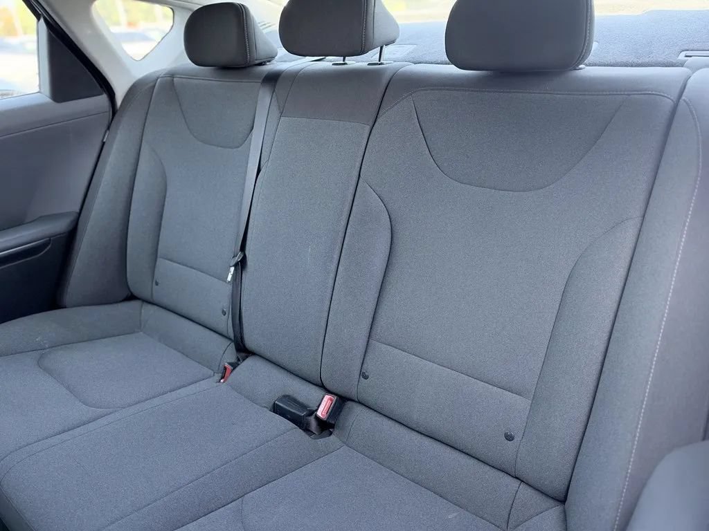 Used 2025 Kia K4 FWD image 17