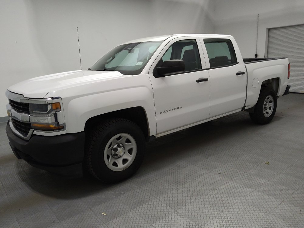 Used 2018 Chevrolet Silverado 1500 W/T w/ Trailering Package AWD/4WD image 2