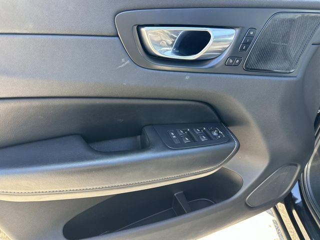 Used 2021 Volvo XC60 T5 Inscription AWD/4WD image 15