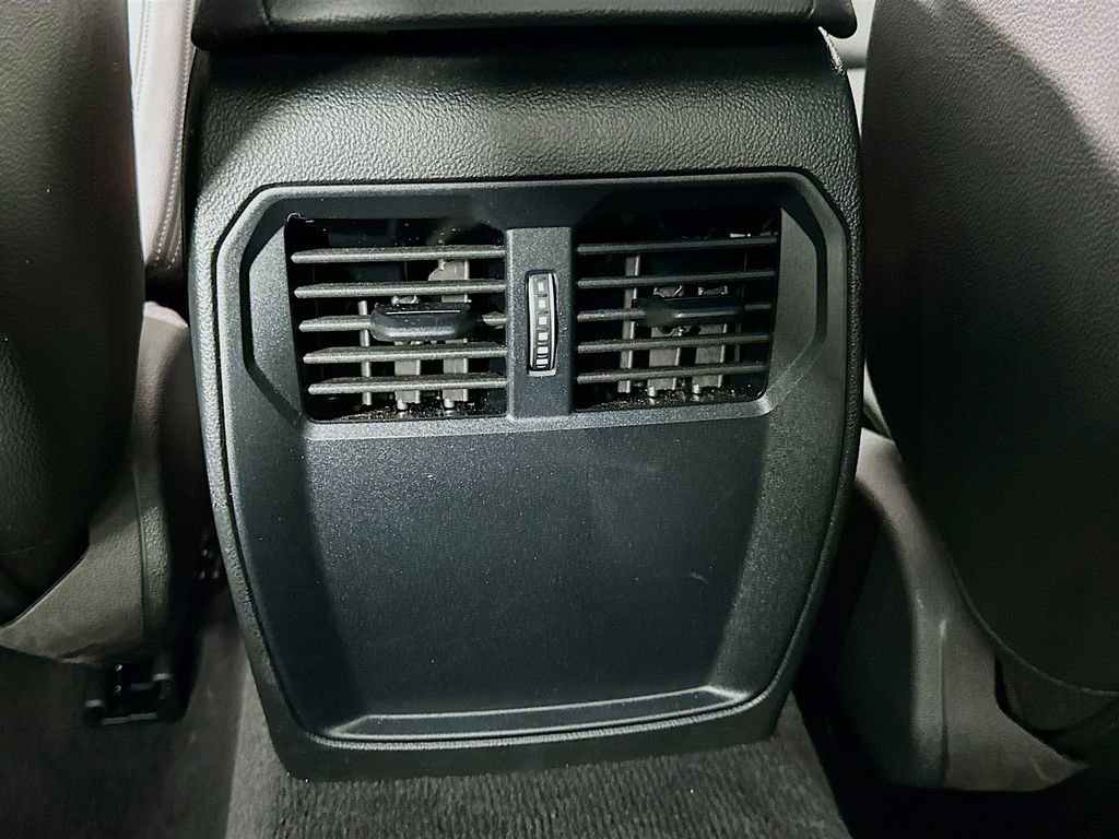 Used 2025 BMW 440i xDrive Coupe w/ Parking Assistance Package image 26