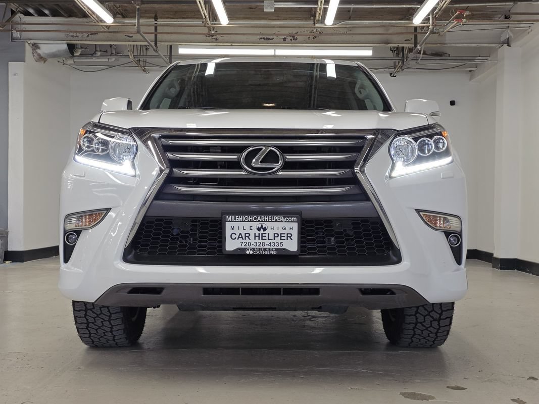 Used 2018 Lexus GX 460 Premium w/ Premium Package AWD/4WD image 3
