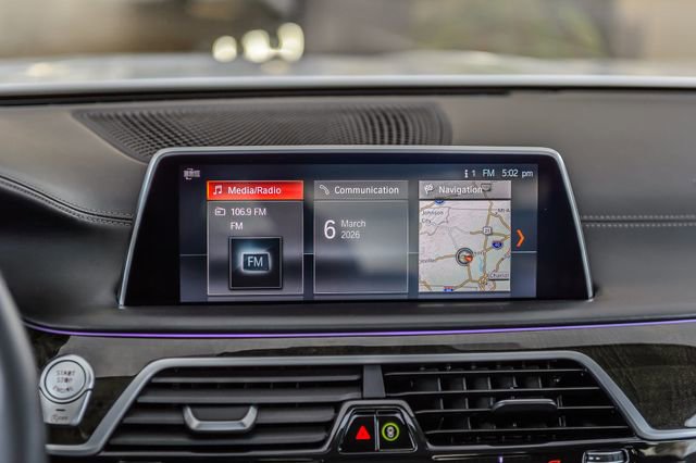 Used 2019 BMW 740i xDrive w/ Executive Package image 30