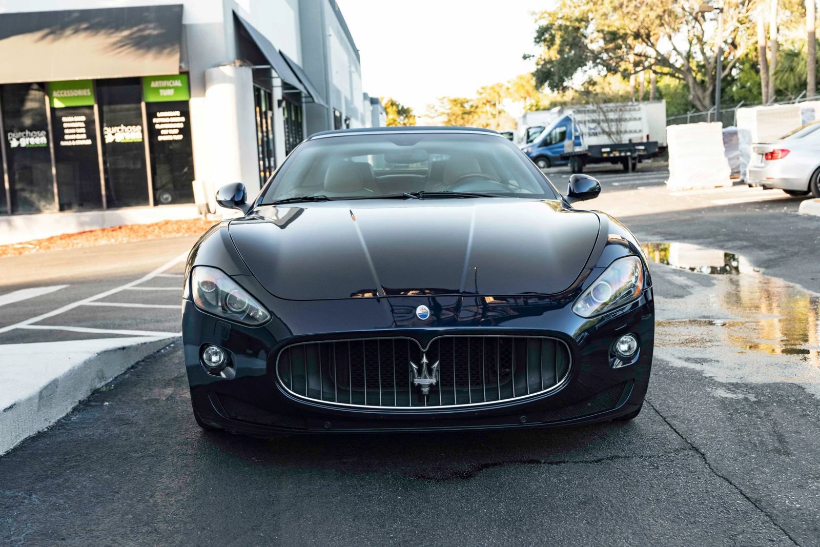 Used 2011 Maserati GranTurismo Convertible RWD image 3