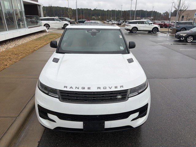 Used 2024 Land Rover Range Rover Sport SE image 27