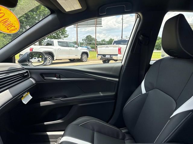 New 2026 Toyota Camry Hybrid w/ Convenience Package FWD image 18