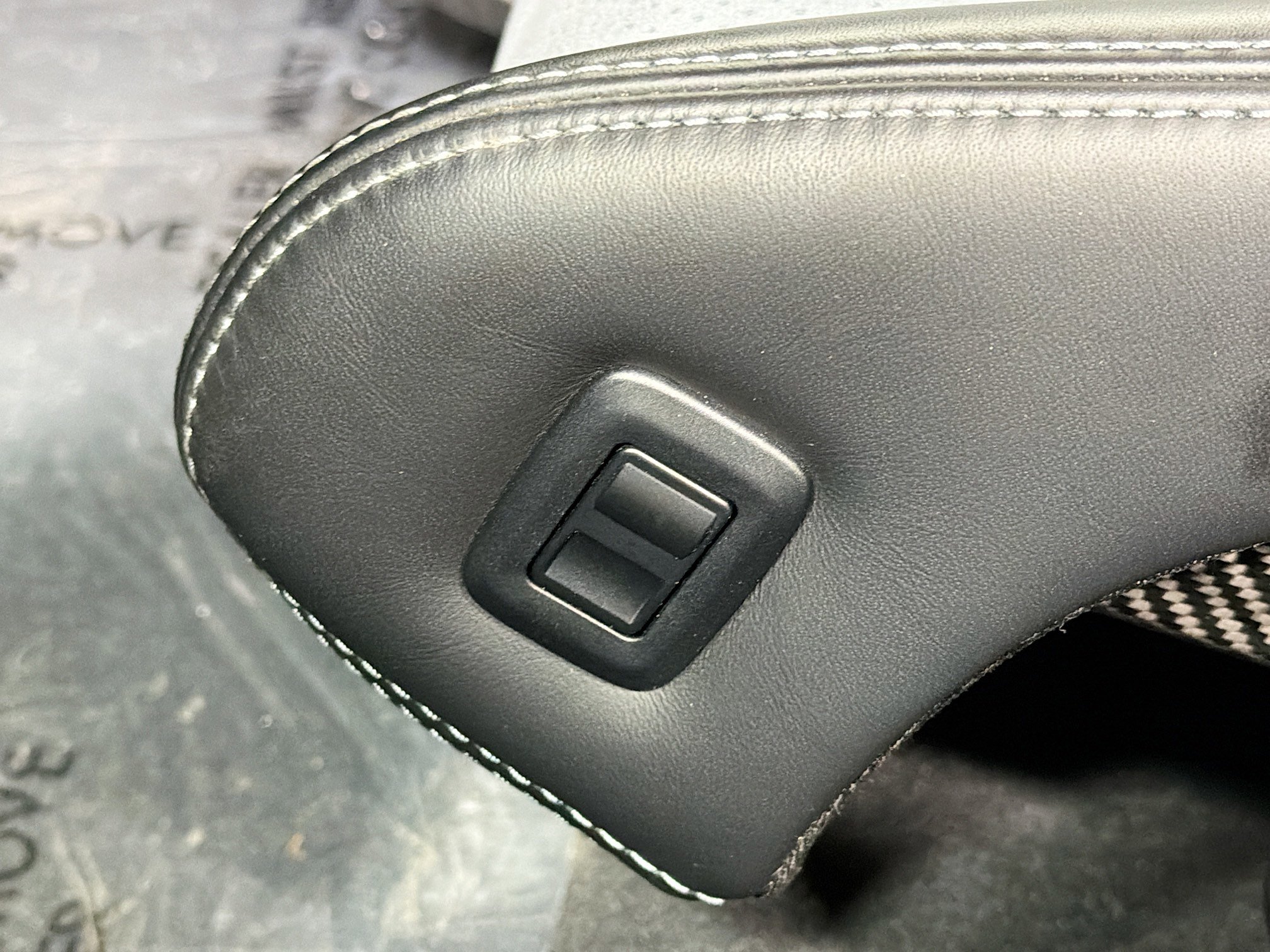 Used 2025 Porsche 718 Cayman GT4 RS w/ Chrono Package RWD image 22