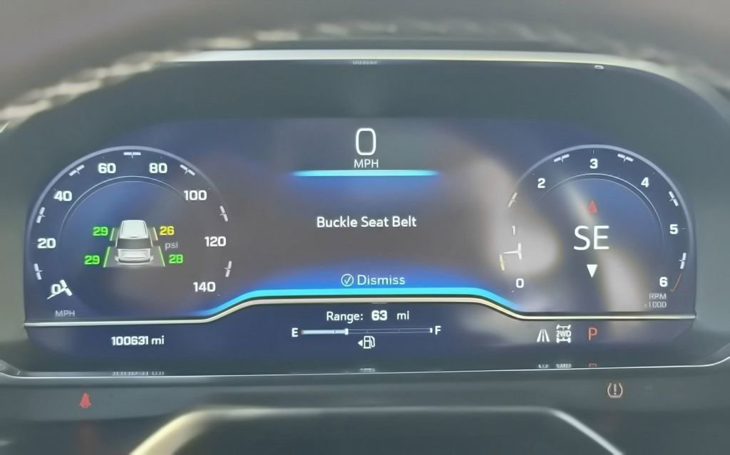 Used 2023 Chevrolet Tahoe LT w/ Luxury Package image 16