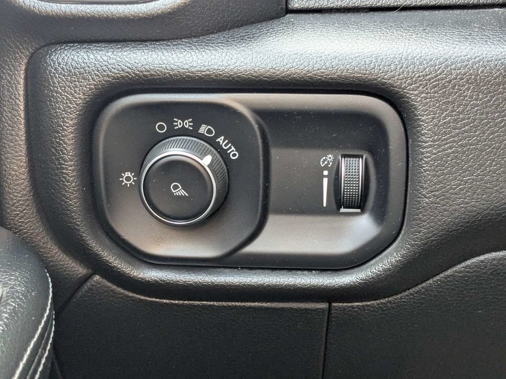 Used 2022 RAM 2500 Big Horn AWD/4WD image 22
