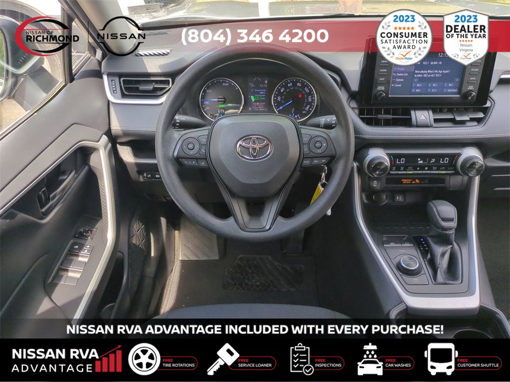 Used 2019 Toyota RAV4 LE image 17
