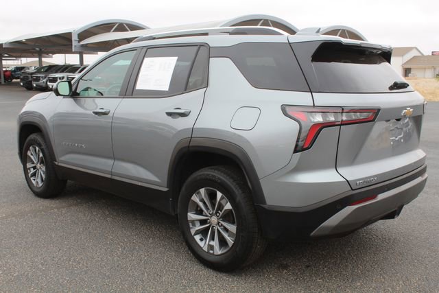 Used 2025 Chevrolet Equinox LT w/ Convenience Package II FWD image 7