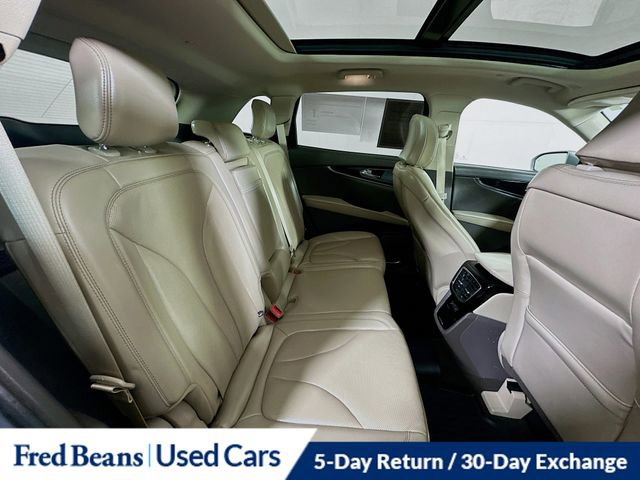 Used 2022 Lincoln Nautilus Reserve image 30