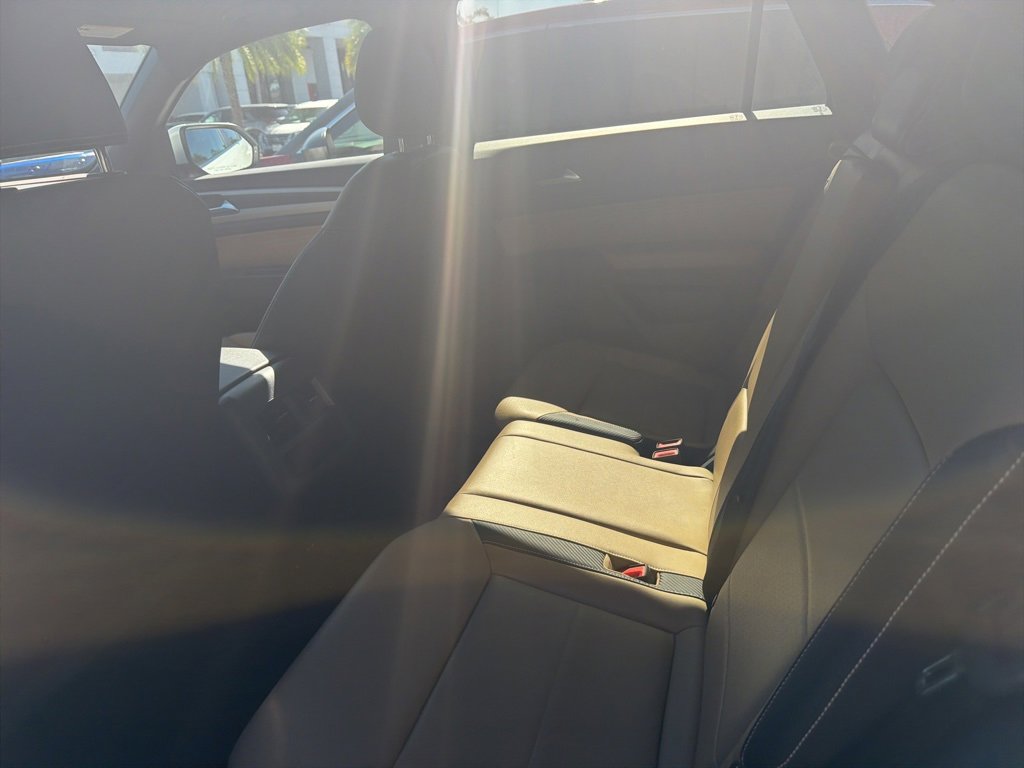 Used 2023 Volkswagen Atlas Cross Sport SE image 9