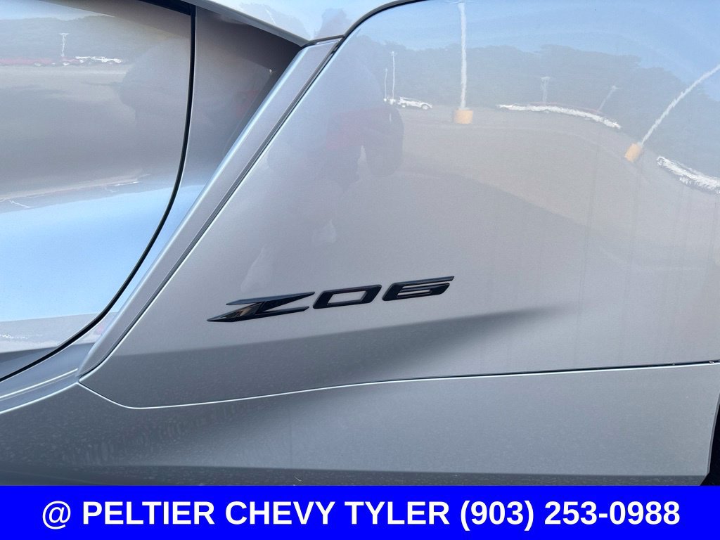 Used 2026 Chevrolet Corvette Z06 w/ Z07 Performance Package RWD image 5