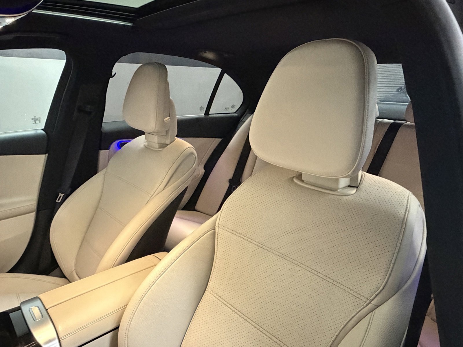 Used 2022 Mercedes-Benz C 300 Sedan image 25