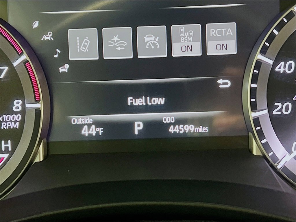 Certified 2024 Toyota Highlander XLE image 12