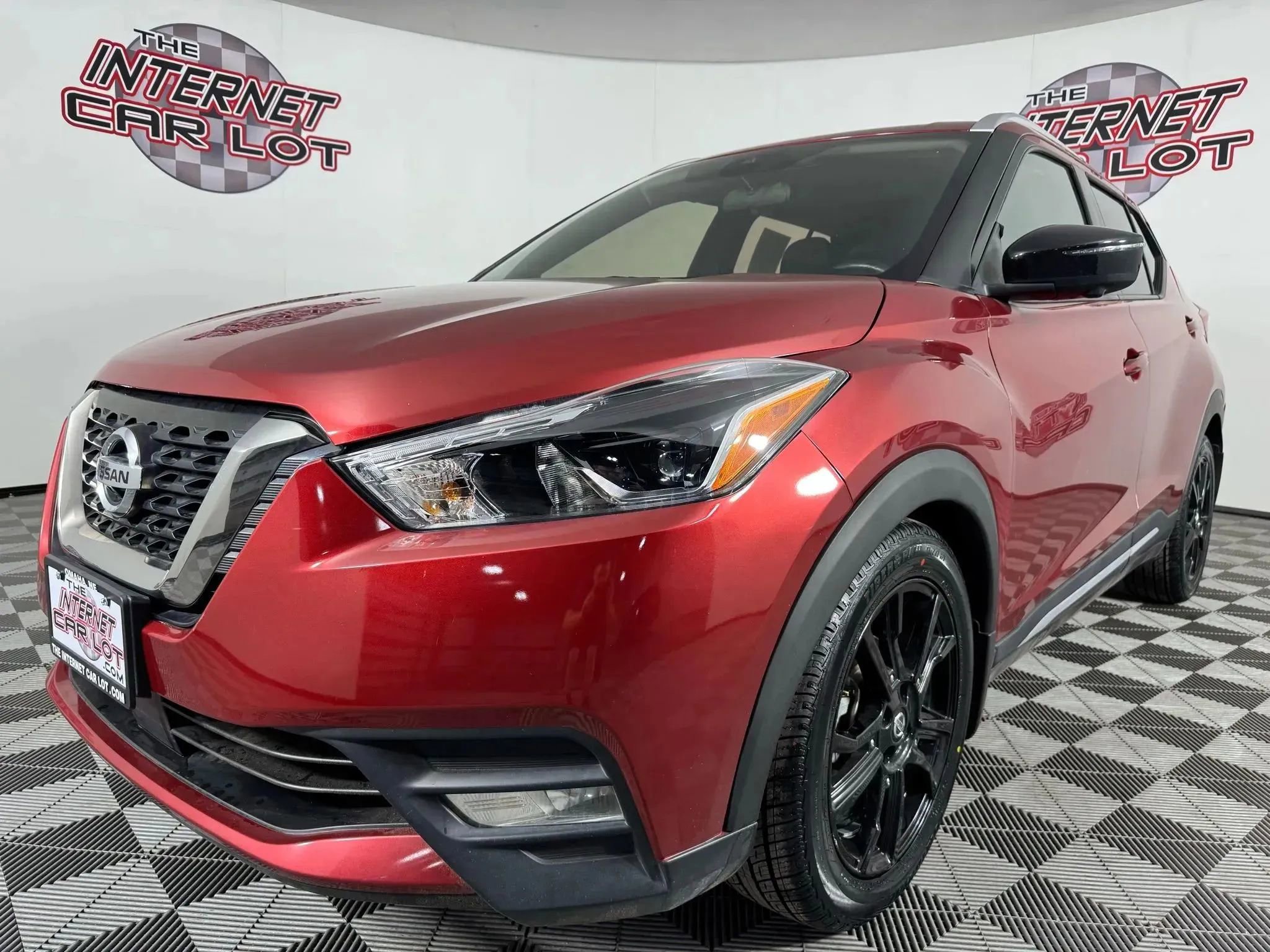 Used 2020 Nissan Kicks SR image 3