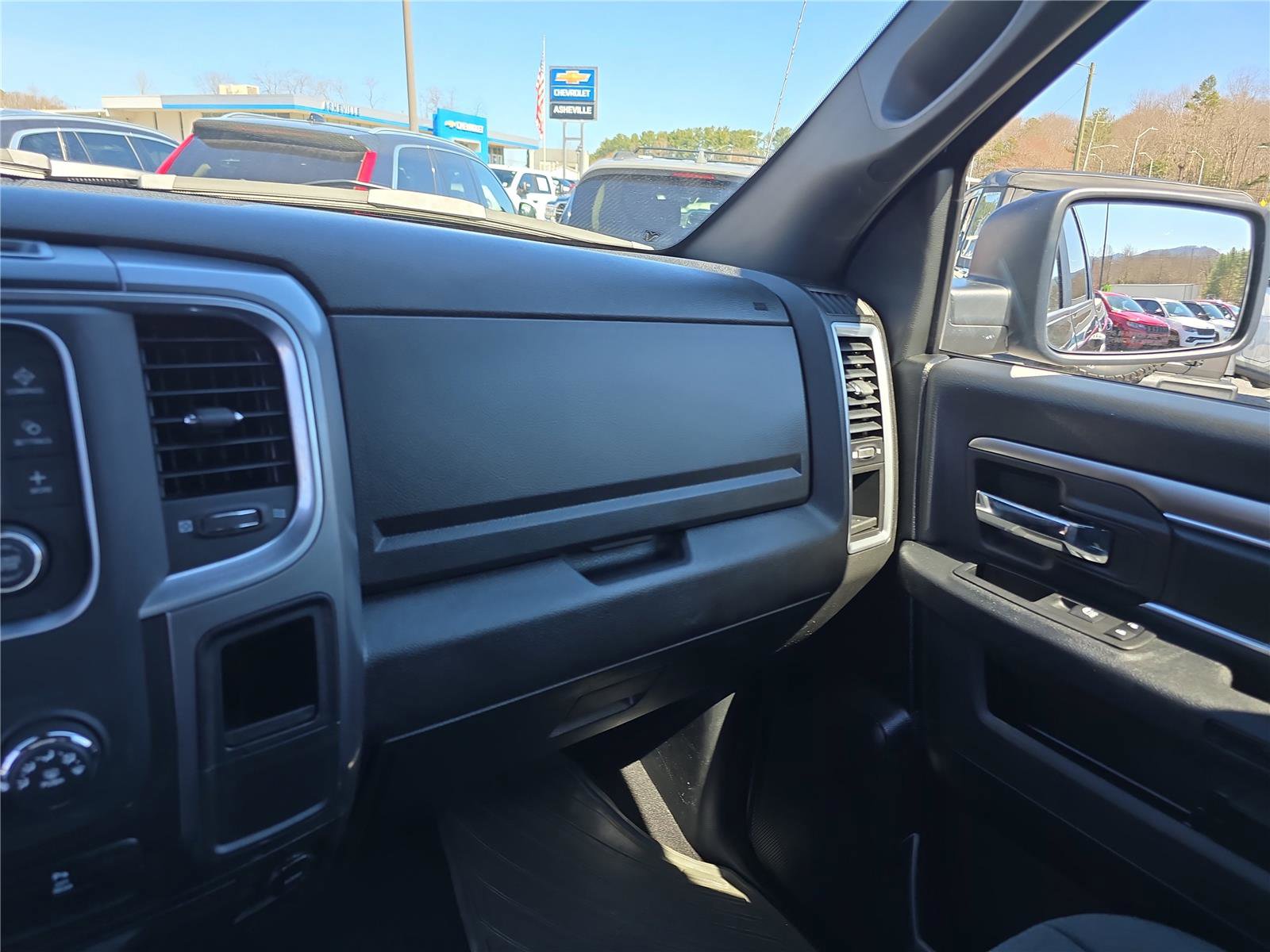 Used 2024 RAM 1500 Classic Warlock image 25