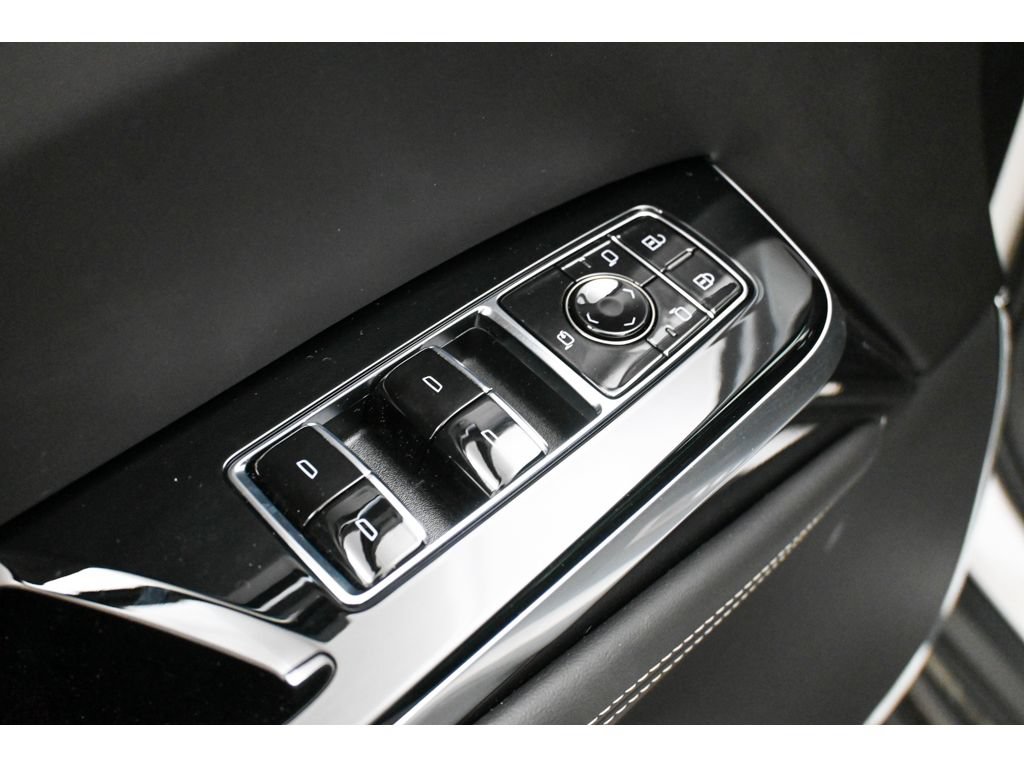 New 2025 Cadillac Escalade Sport Platinum w/ LPO, ONYX Package AWD/4WD image 22