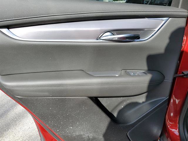 Used 2024 Cadillac XT6 Luxury FWD image 16