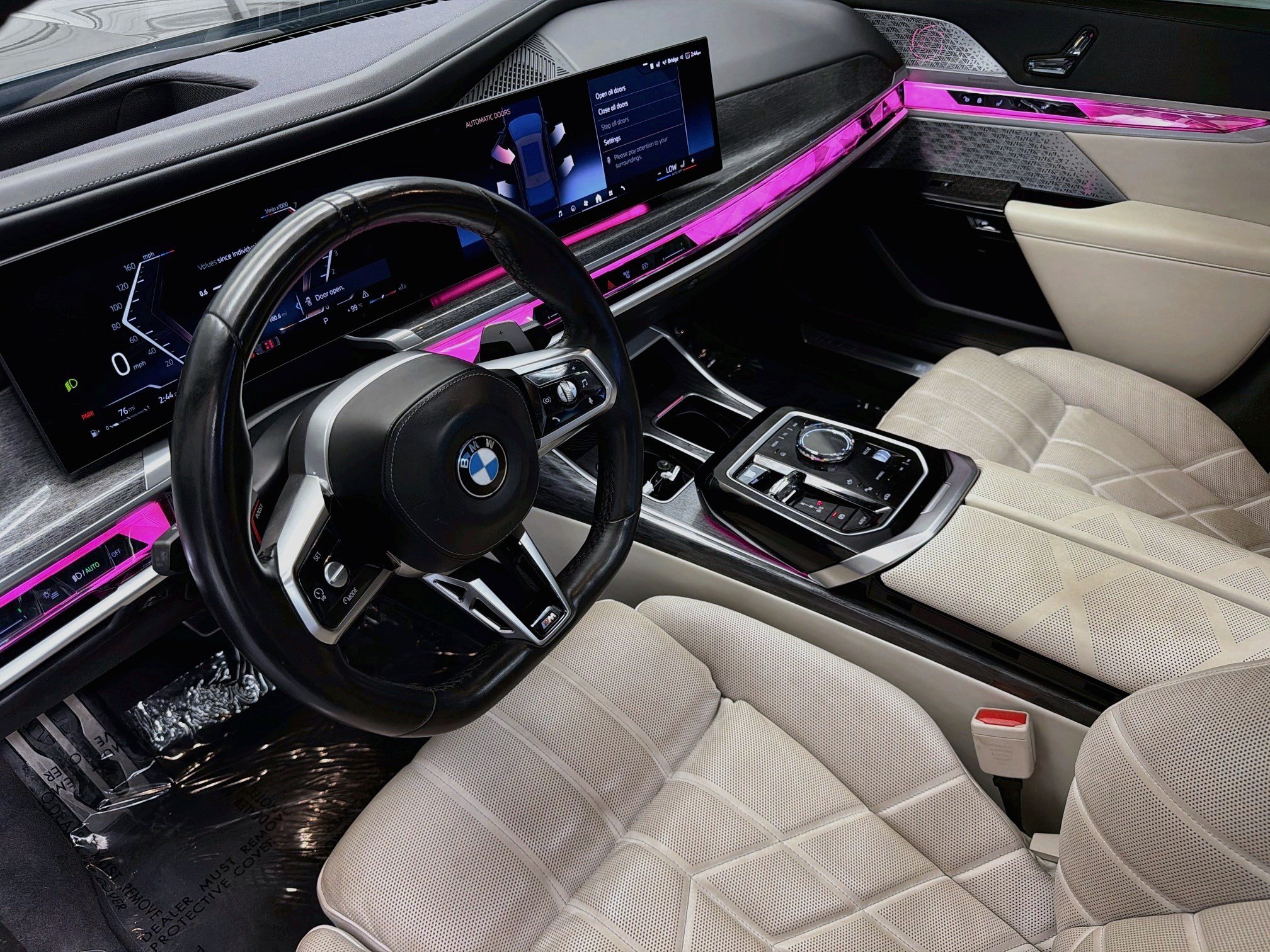 Used 2023 BMW 760i xDrive w/ Executive Package AWD/4WD image 7