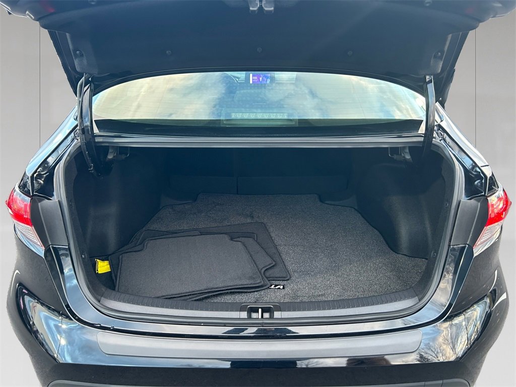 Used 2023 Toyota Corolla LE w/ LE Convenience Package image 19