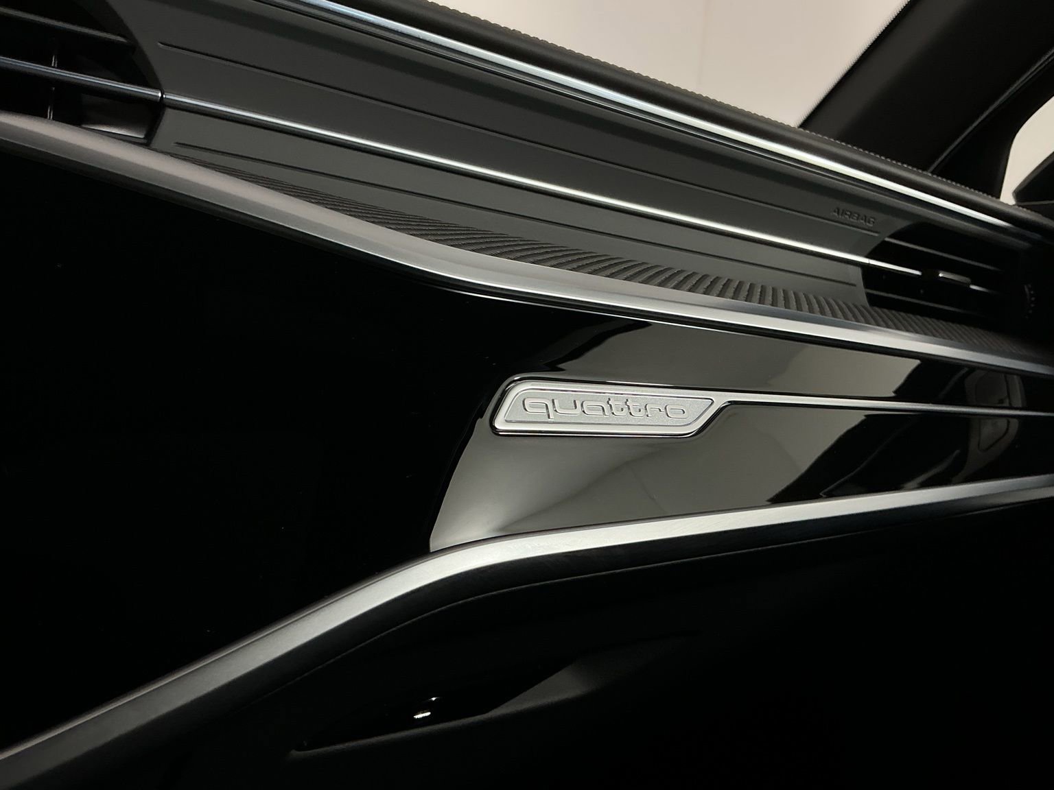 Used 2022 Audi S6 Prestige AWD/4WD image 13