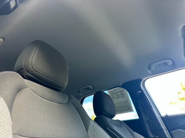 Used 2021 Chevrolet TrailBlazer LT w/ Convenience Package AWD/4WD image 20