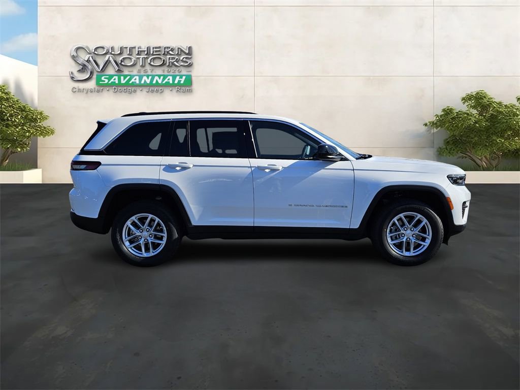 New 2025 Jeep Grand Cherokee Laredo X w/ Luxury Tech Group I image 6