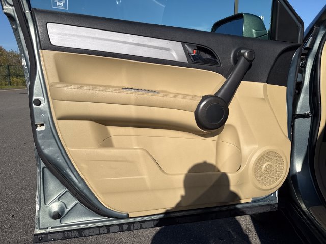 Used 2011 Honda CR-V EX-L image 17