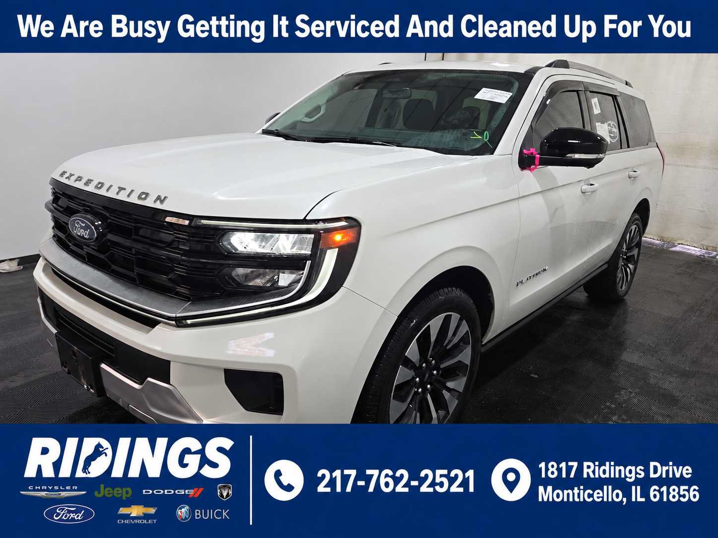Used 2026 Ford Expedition Platinum w/ Driver's Package AWD/4WD image 1