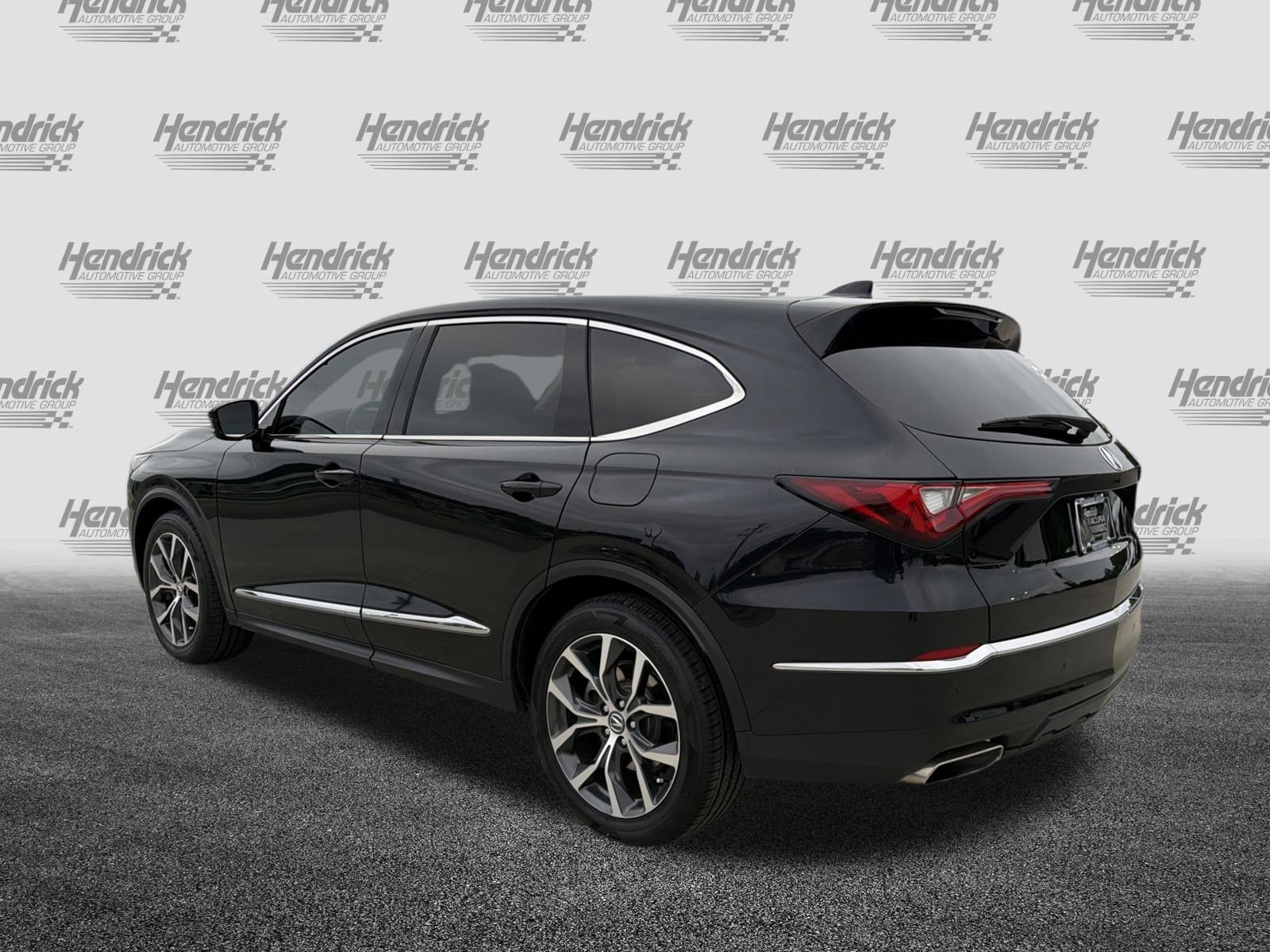 Used 2023 Acura MDX FWD w/ Technology Package image 8
