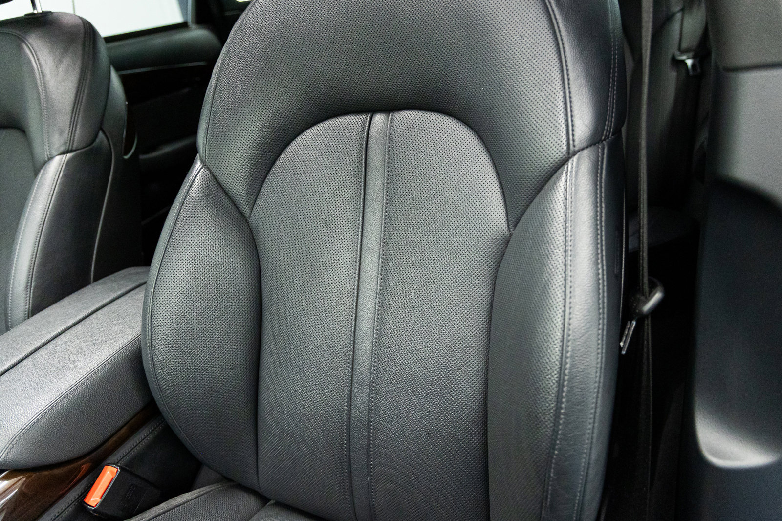 Used 2016 Audi A8 L 3.0T w/ Executive Package AWD/4WD image 22