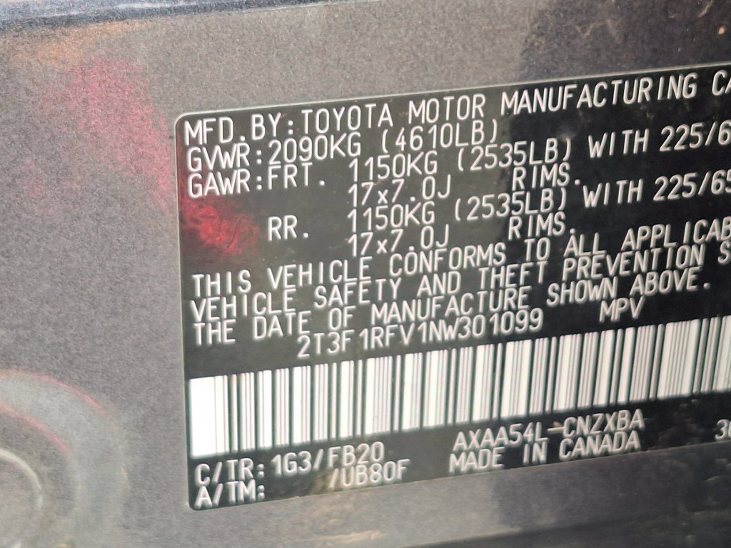 Used 2022 Toyota RAV4 LE w/ Carpet Mat Package (TMS) AWD/4WD image 28