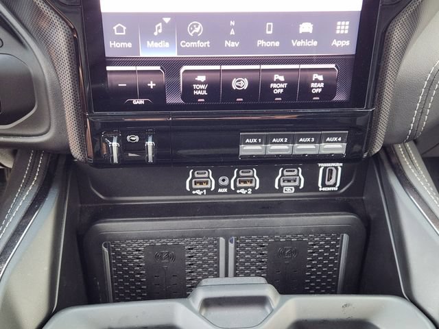 Used 2026 RAM 2500 Limited AWD/4WD image 22