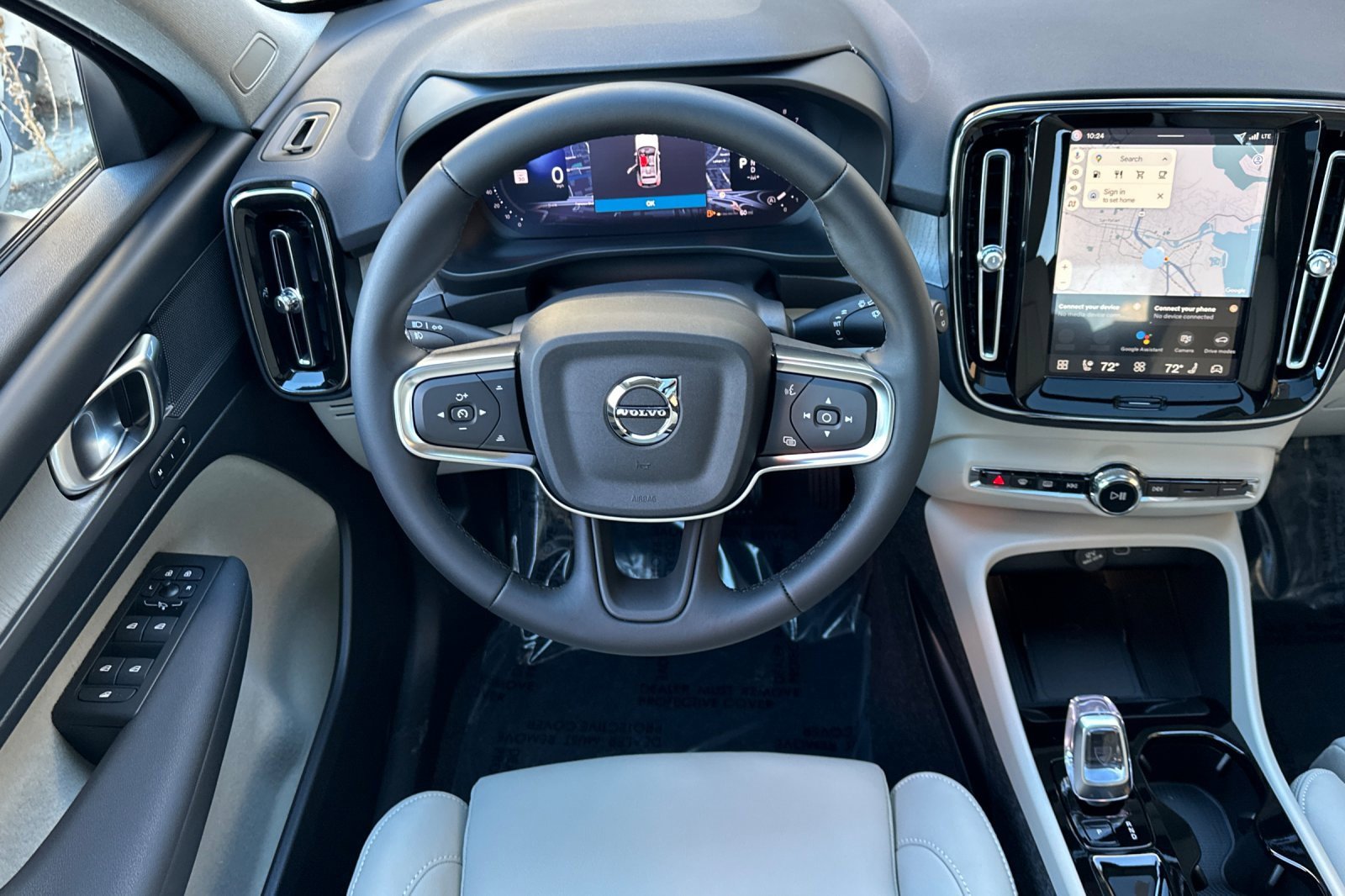 New 2026 Volvo XC40 B5 Plus w/ Protection Package Premier image 16