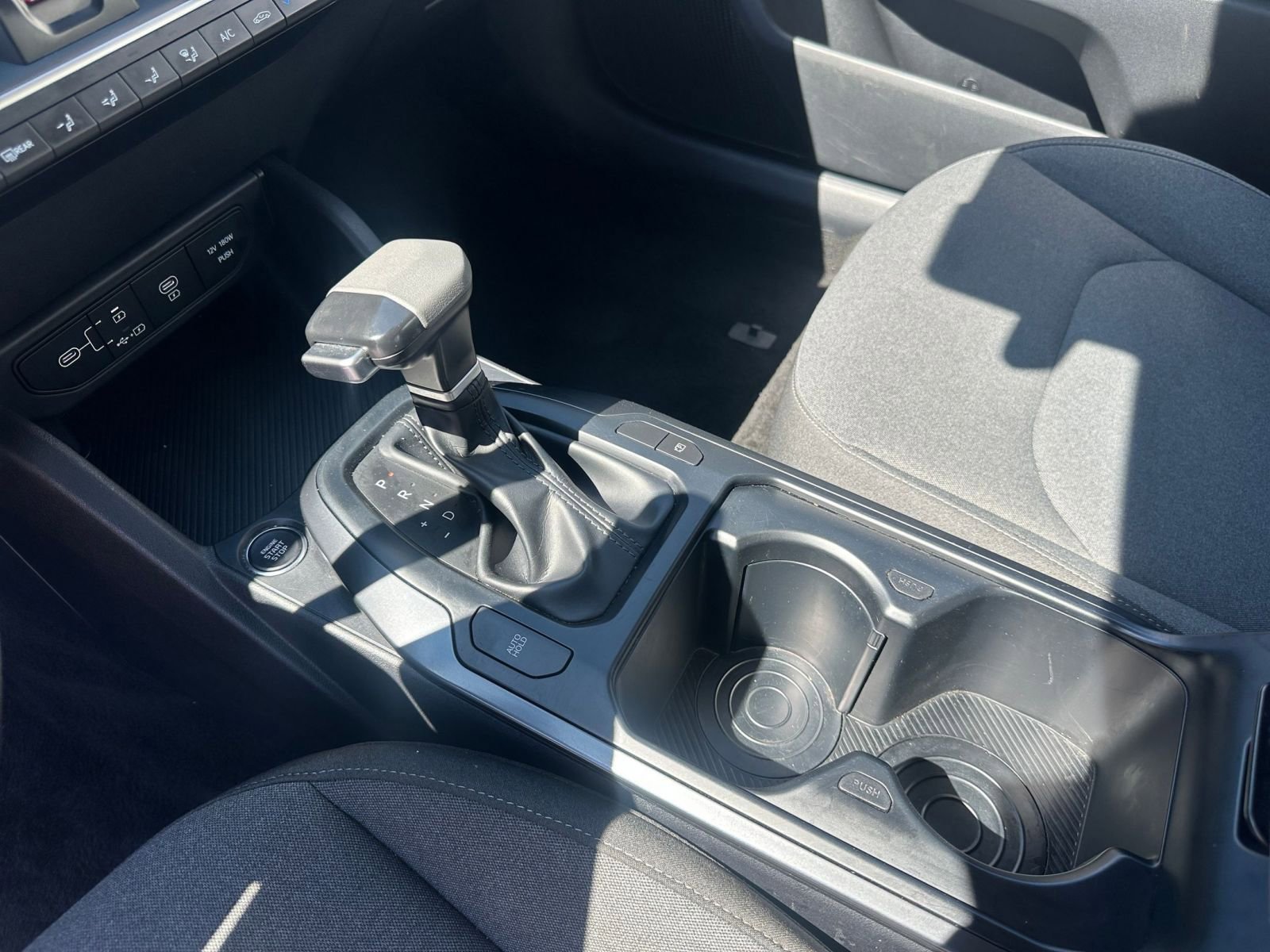 Used 2025 Kia K4 LXS image 39