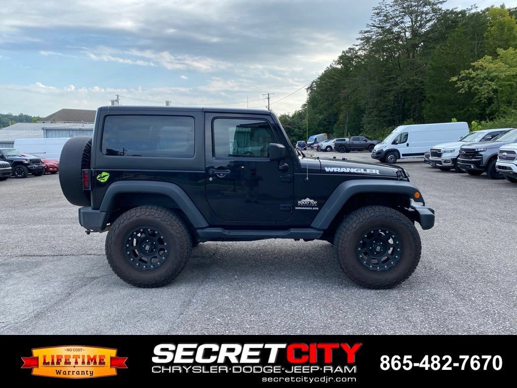 Used 2016 Jeep Wrangler Sport w/ Quick Order Package 24S AWD/4WD image 4