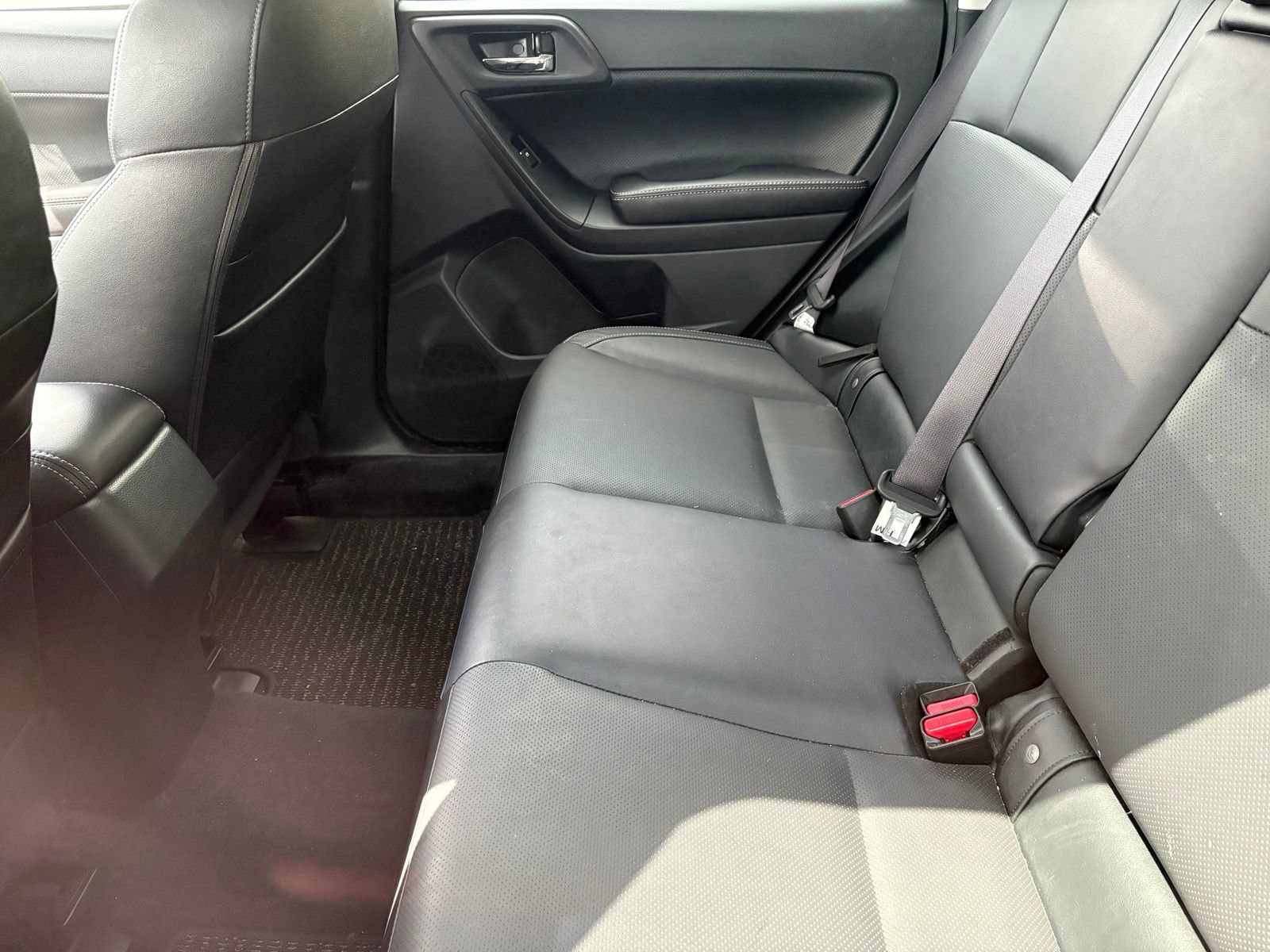 Used 2018 Subaru Forester 2.5i Limited w/ Popular Package #2 AWD/4WD image 8