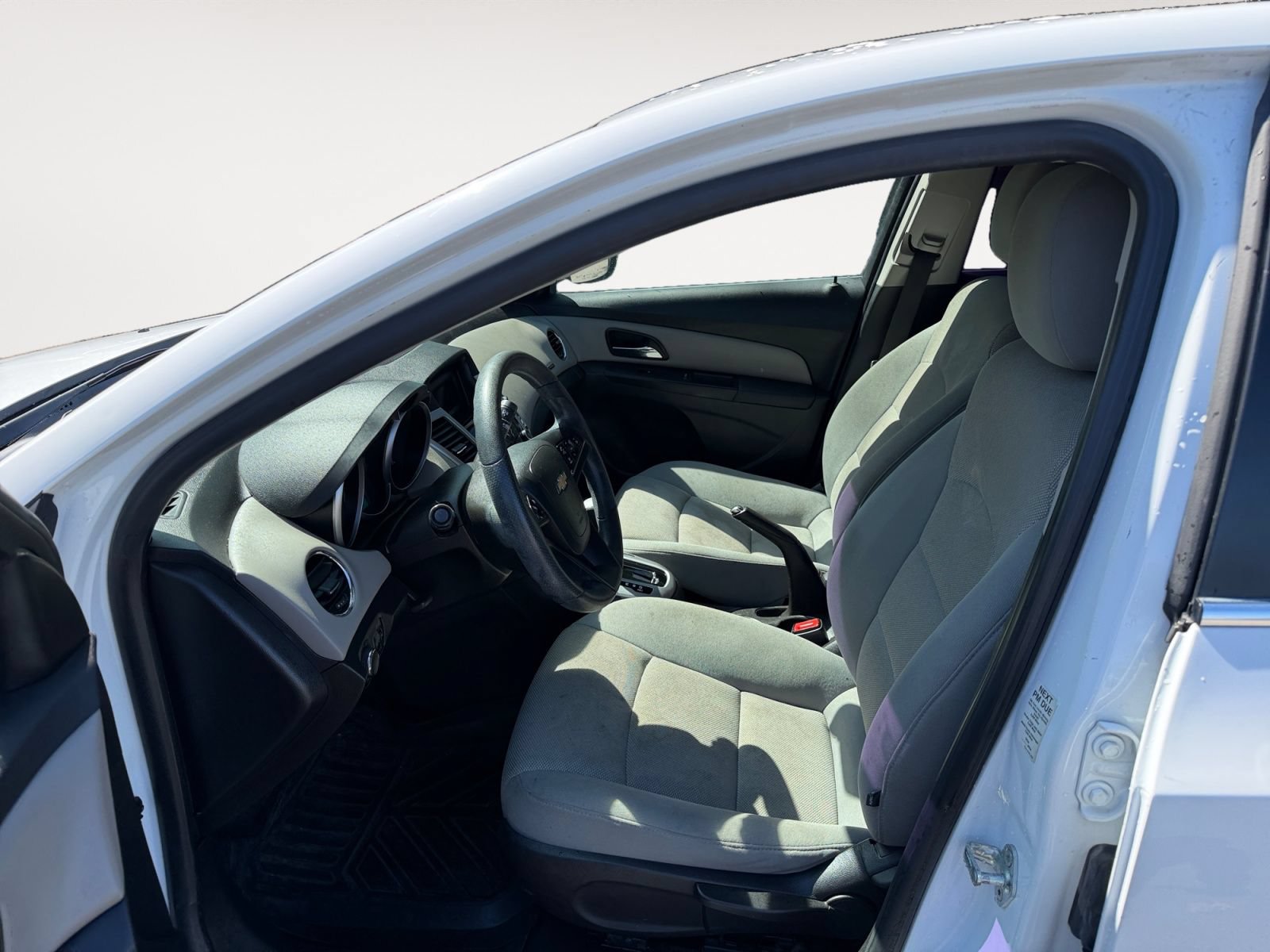 Used 2016 Chevrolet Cruze LT FWD image 9