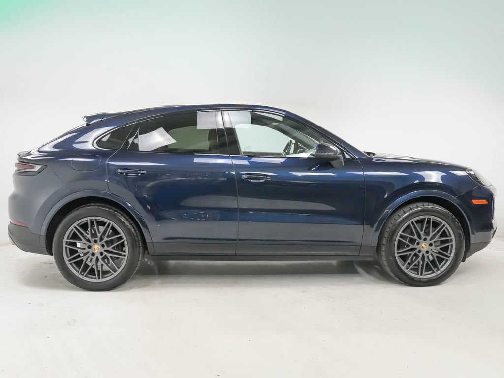 Certified 2024 Porsche Cayenne Coupe AWD/4WD image 9