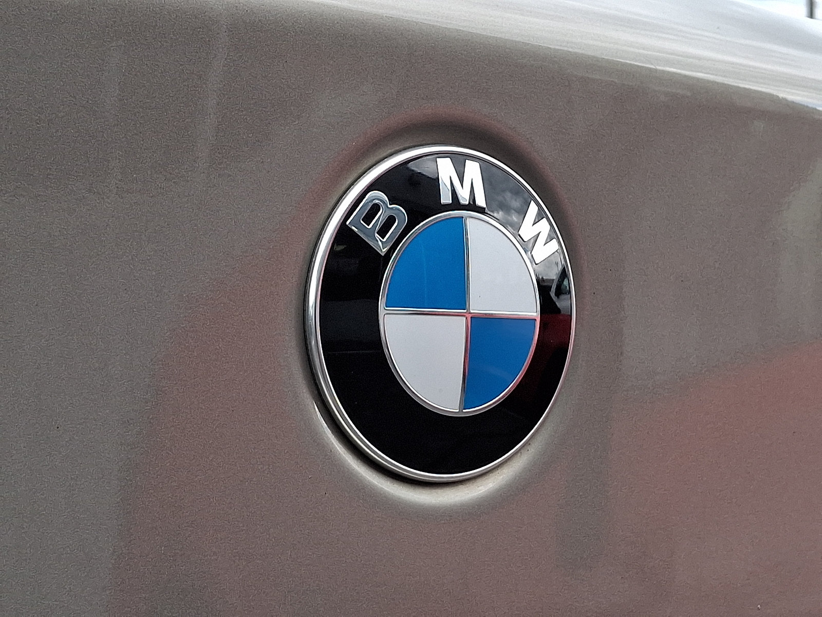 Used 2010 BMW 528i xDrive Sedan AWD/4WD image 29