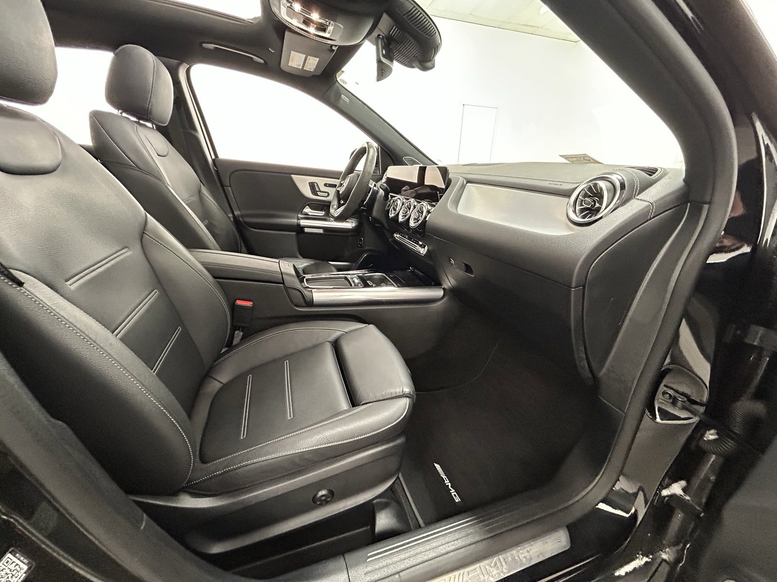 Used 2024 Mercedes-Benz GLA 35 AMG GLA 35 AMG image 42