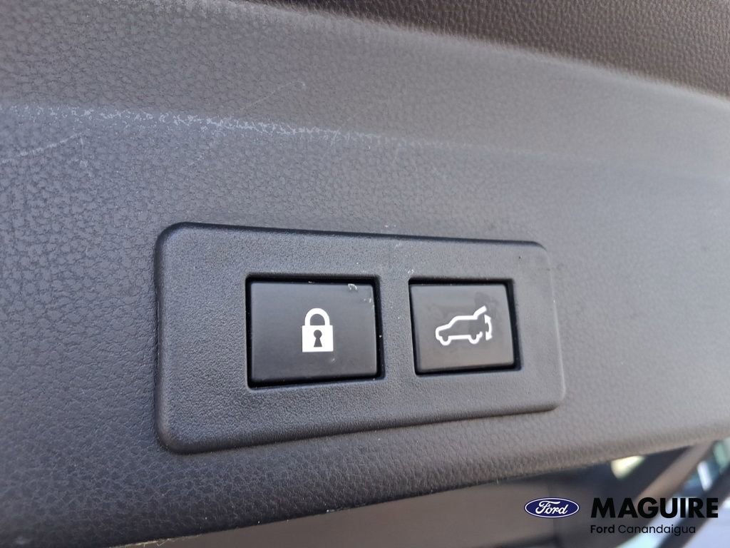 Used 2022 Subaru Ascent Limited image 19