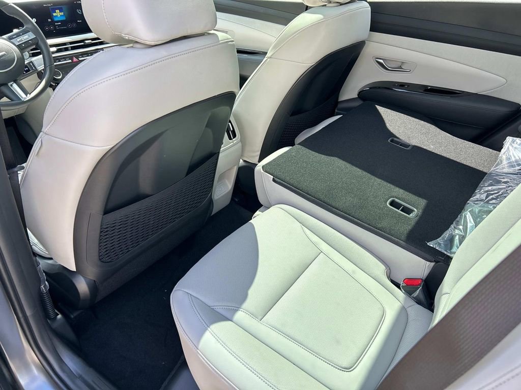 New 2025 Hyundai Tucson Limited FWD image 20