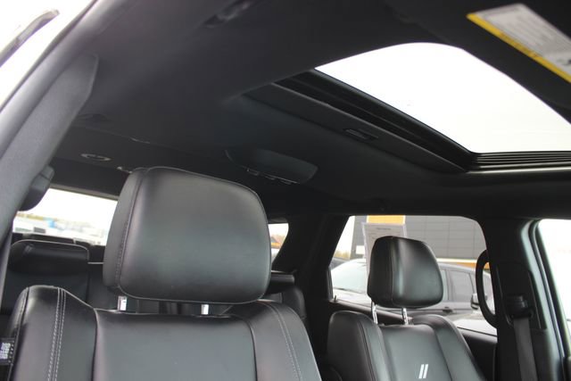 Used 2020 Dodge Durango R/T w/ Blacktop Package AWD/4WD image 35