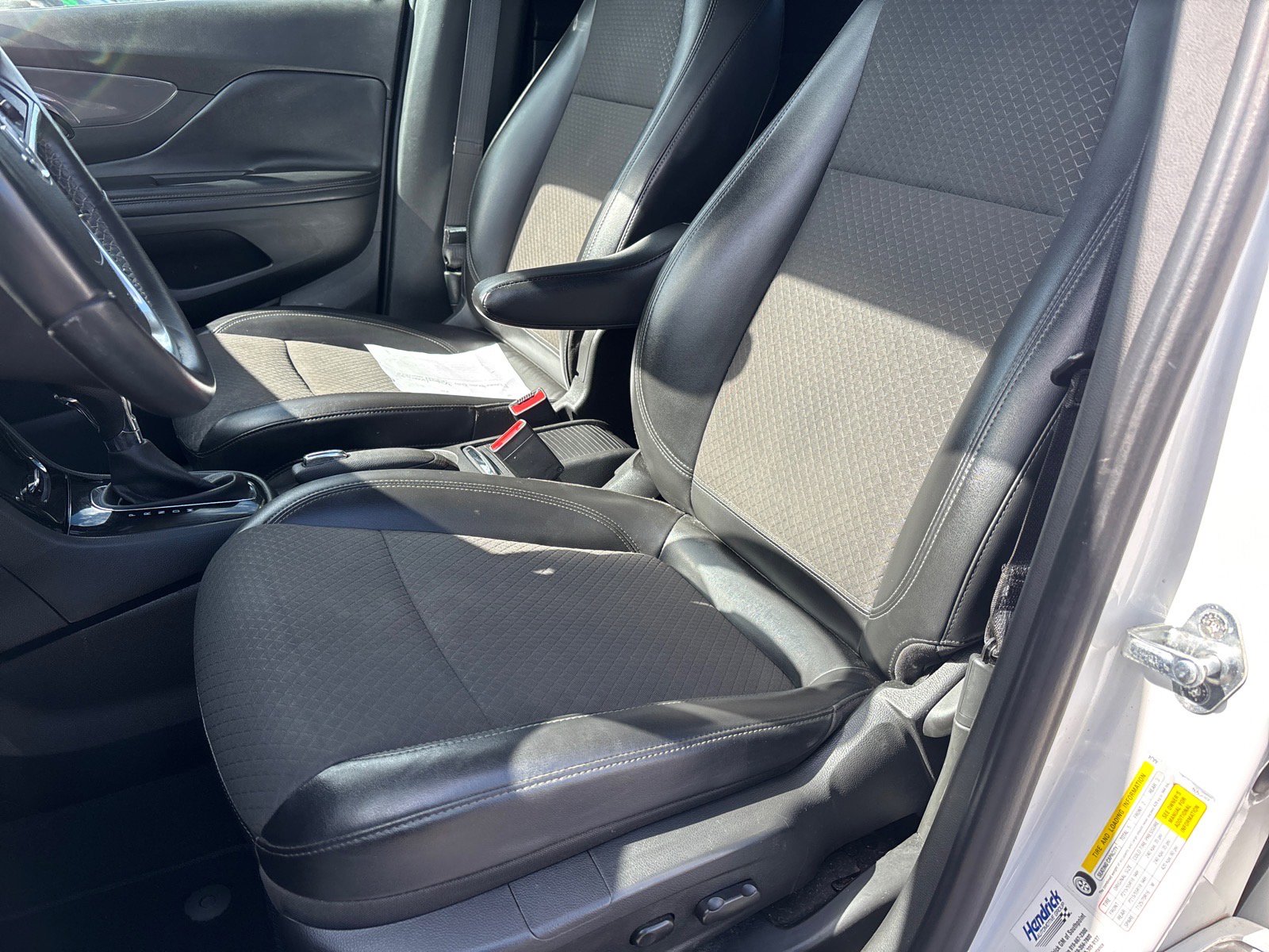 Used 2020 Buick Encore Preferred AWD/4WD image 11