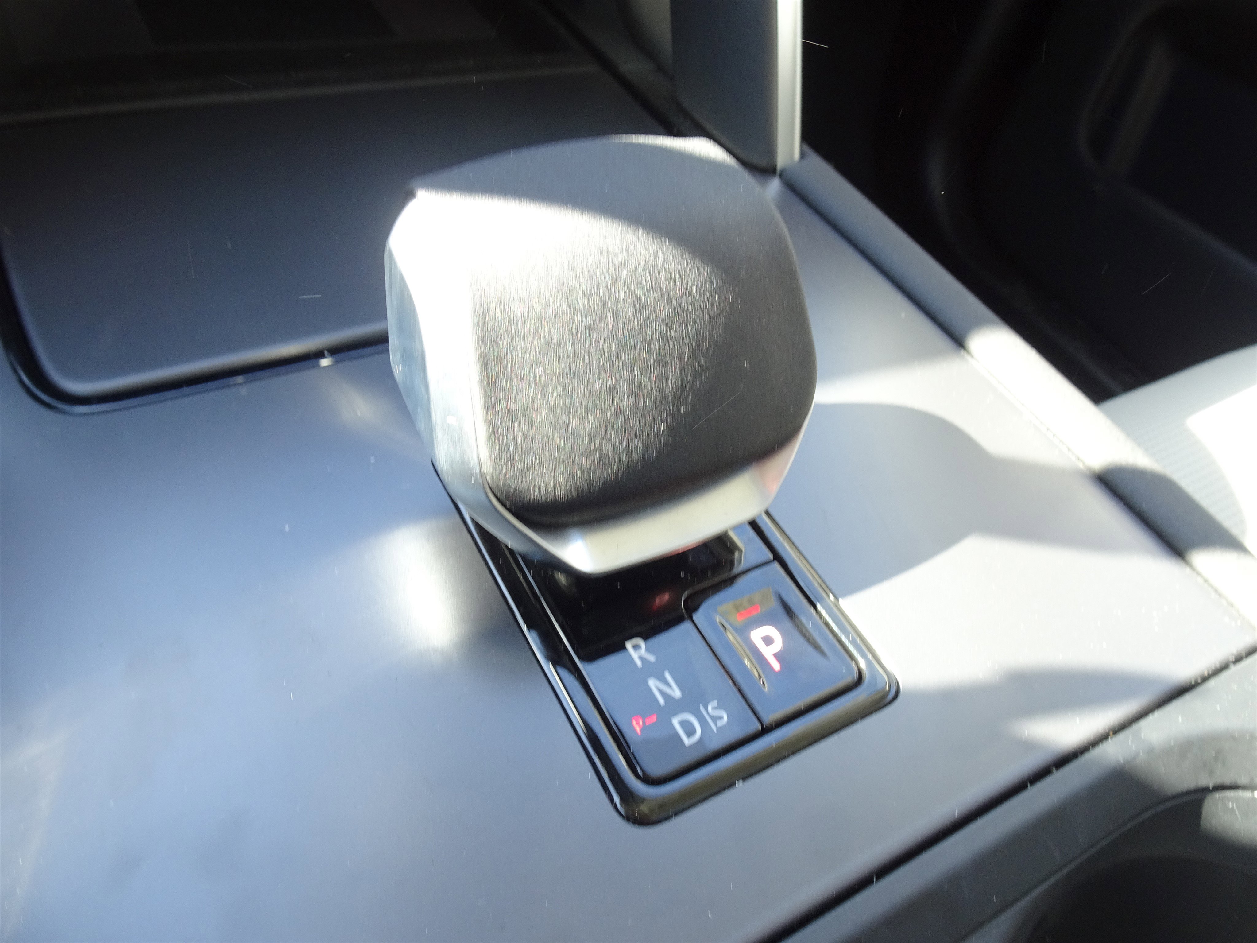 New 2025 Land Rover Discovery Sport S image 21