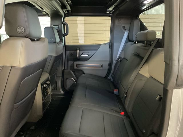 Used 2025 GMC Hummer EV 2X w/ LPO, Illumination Package image 10